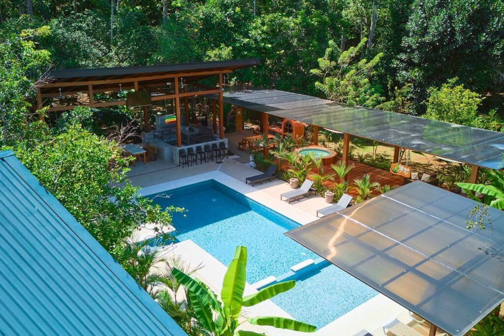 Casa Kristel - Exquisite Villa Getaway Puerto Viejo de Talamanca ภายนอก รูปภาพ