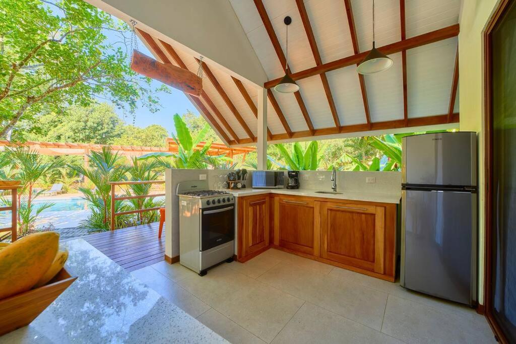 Casa Kristel - Exquisite Villa Getaway Puerto Viejo de Talamanca ภายนอก รูปภาพ