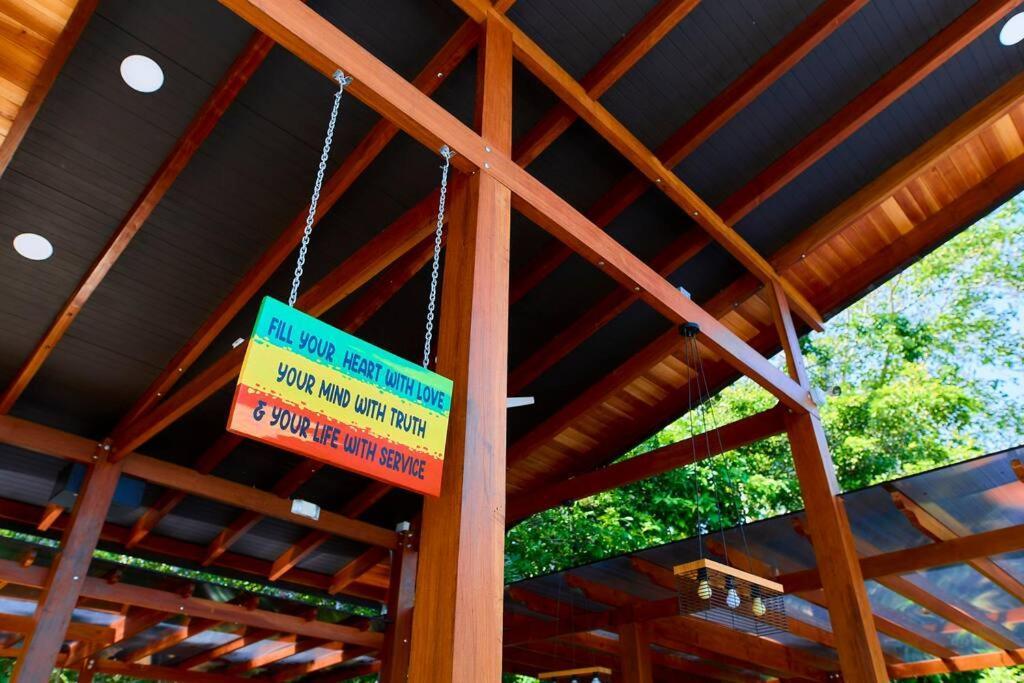 Casa Kristel - Exquisite Villa Getaway Puerto Viejo de Talamanca ภายนอก รูปภาพ