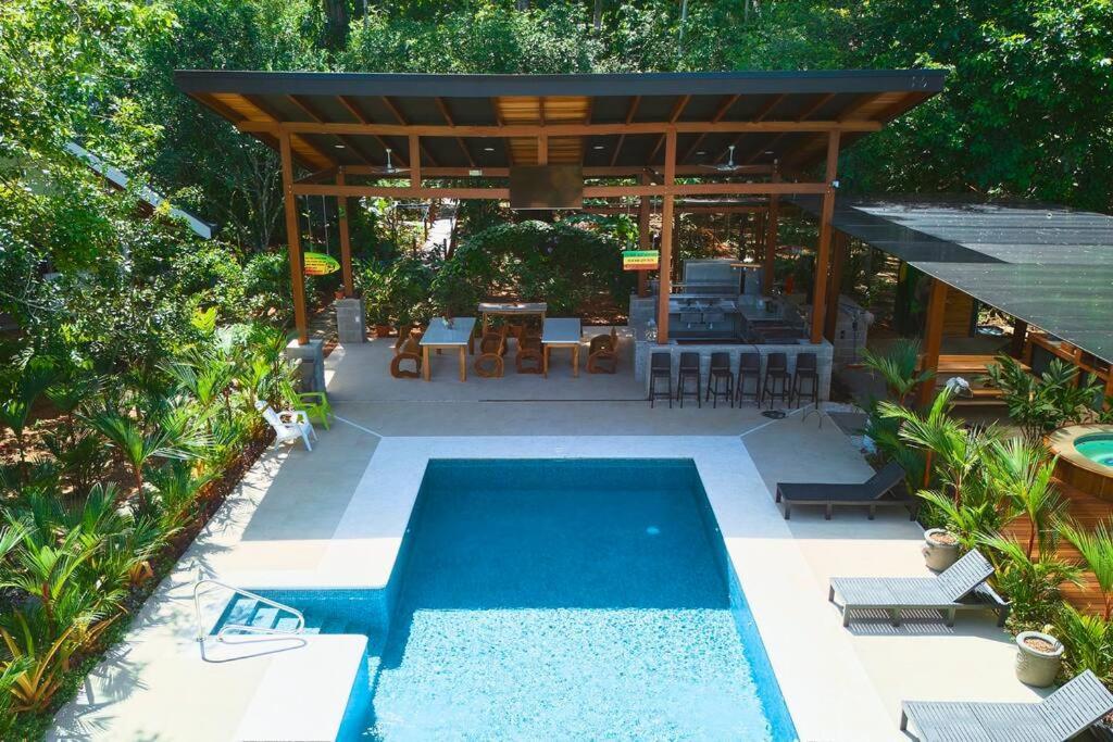 Casa Kristel - Exquisite Villa Getaway Puerto Viejo de Talamanca ภายนอก รูปภาพ